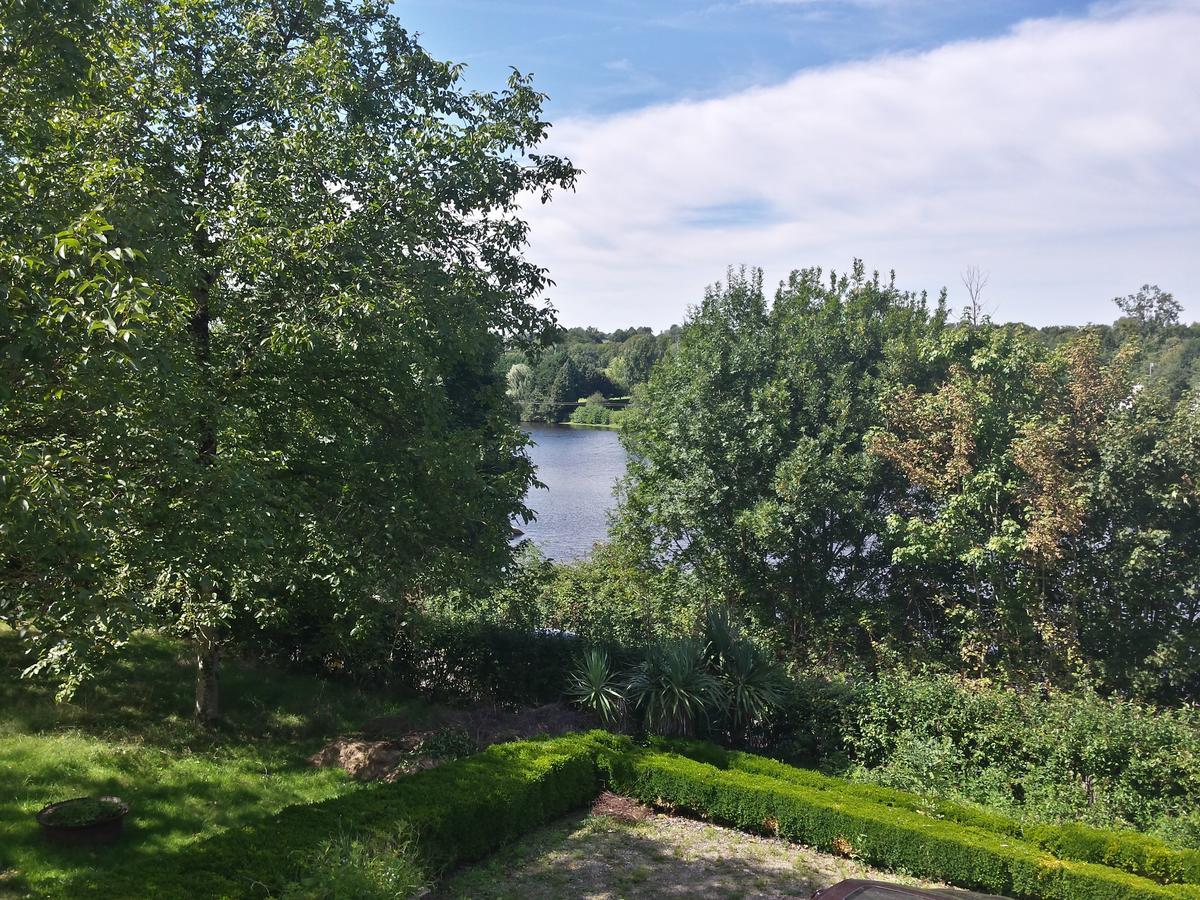 13 Bees Bed and Breakfast Confolens Buitenkant foto