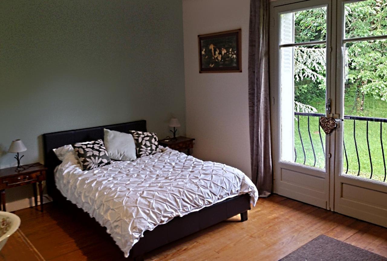 13 Bees Bed and Breakfast Confolens Buitenkant foto